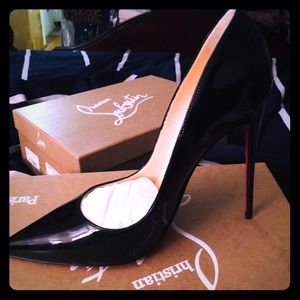 Christian Louboutin So Kate 120 Black Pumps